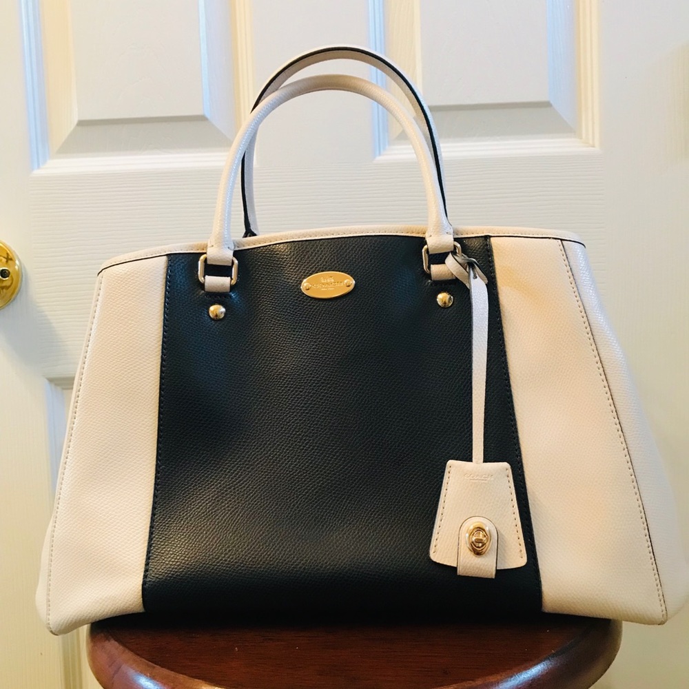 Handbag; like new